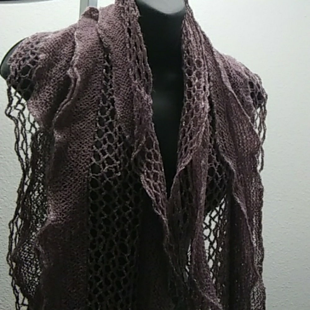 Long Ruffle Shawl
